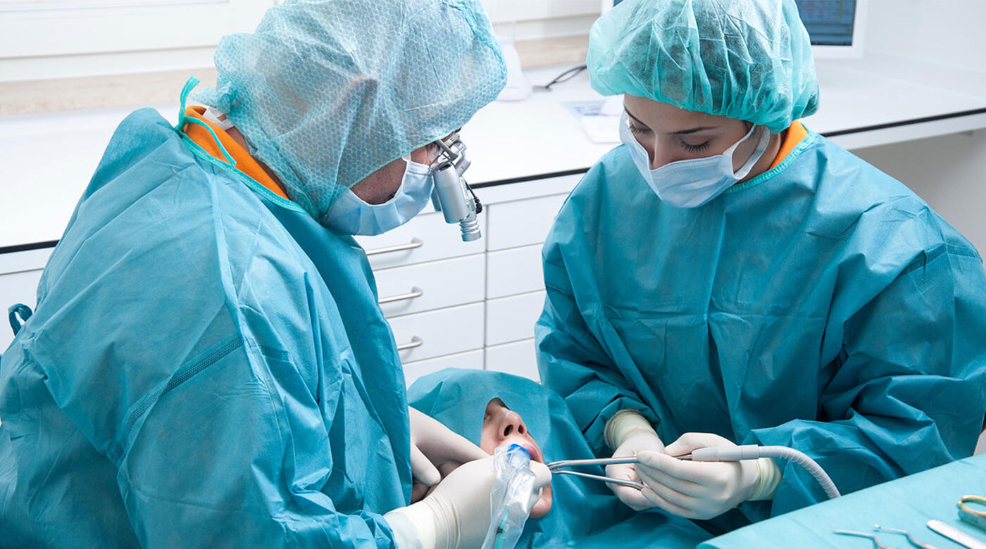 Foto zur Seite: Oralchirurgie – Zentrum für Zahn & Chirurgie in Langen
